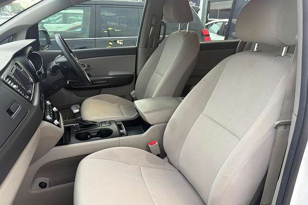 2017 Kia Carnival S YP