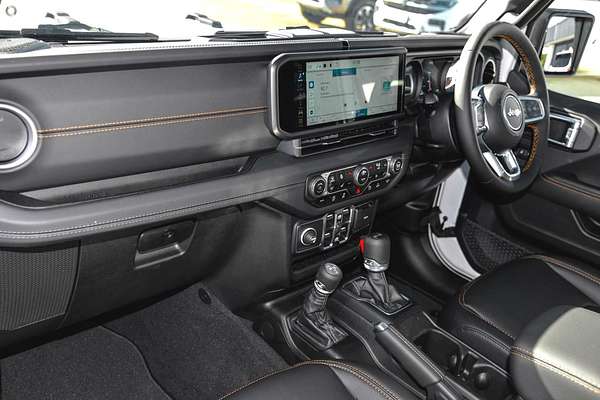 2024 Jeep Wrangler Unlimited Overland JL