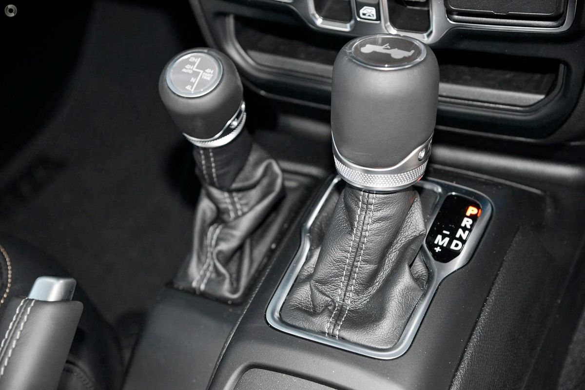 2024 Jeep Wrangler Unlimited Overland JL