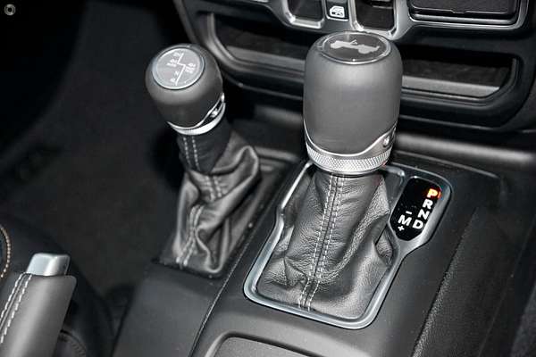 2024 Jeep Wrangler Unlimited Overland JL