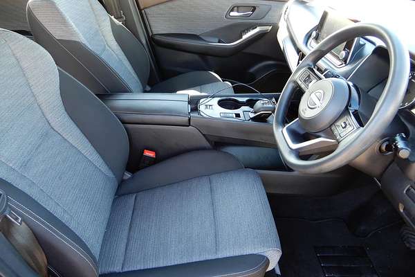 2024 Nissan X-TRAIL ST T33