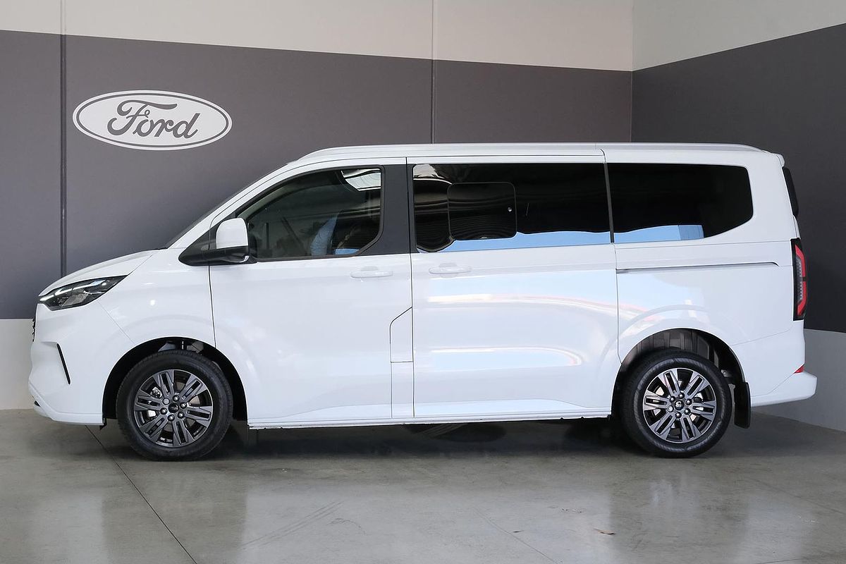2024 Ford Tourneo Titanium X AV SWB