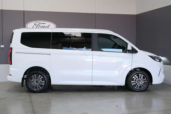 2024 Ford Tourneo Titanium X AV SWB