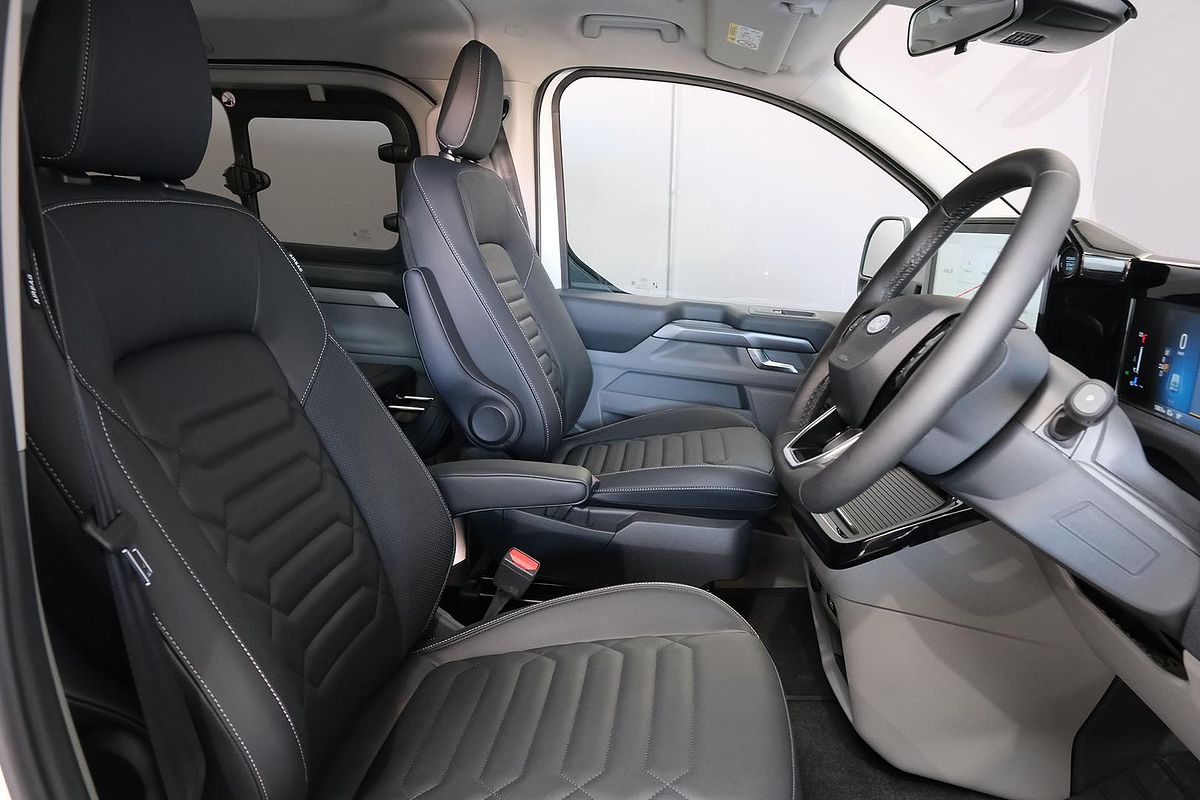 2024 Ford Tourneo Titanium X AV SWB