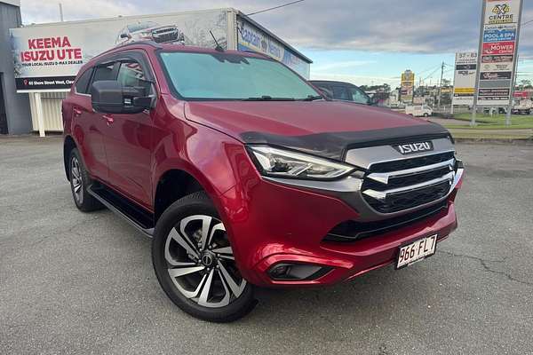 2022 Isuzu MU-X LS-T