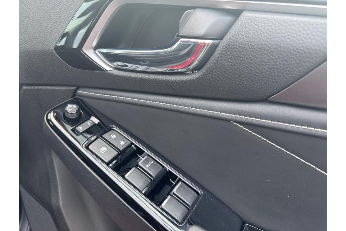 2022 Isuzu MU-X LS-T