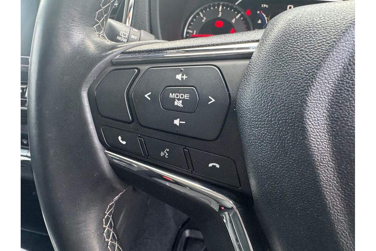 2022 Isuzu MU-X LS-T
