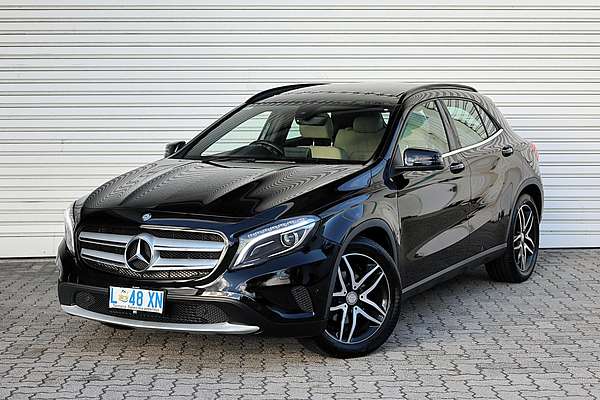 2015 Mercedes-Benz GLA-Class GLA180 X156