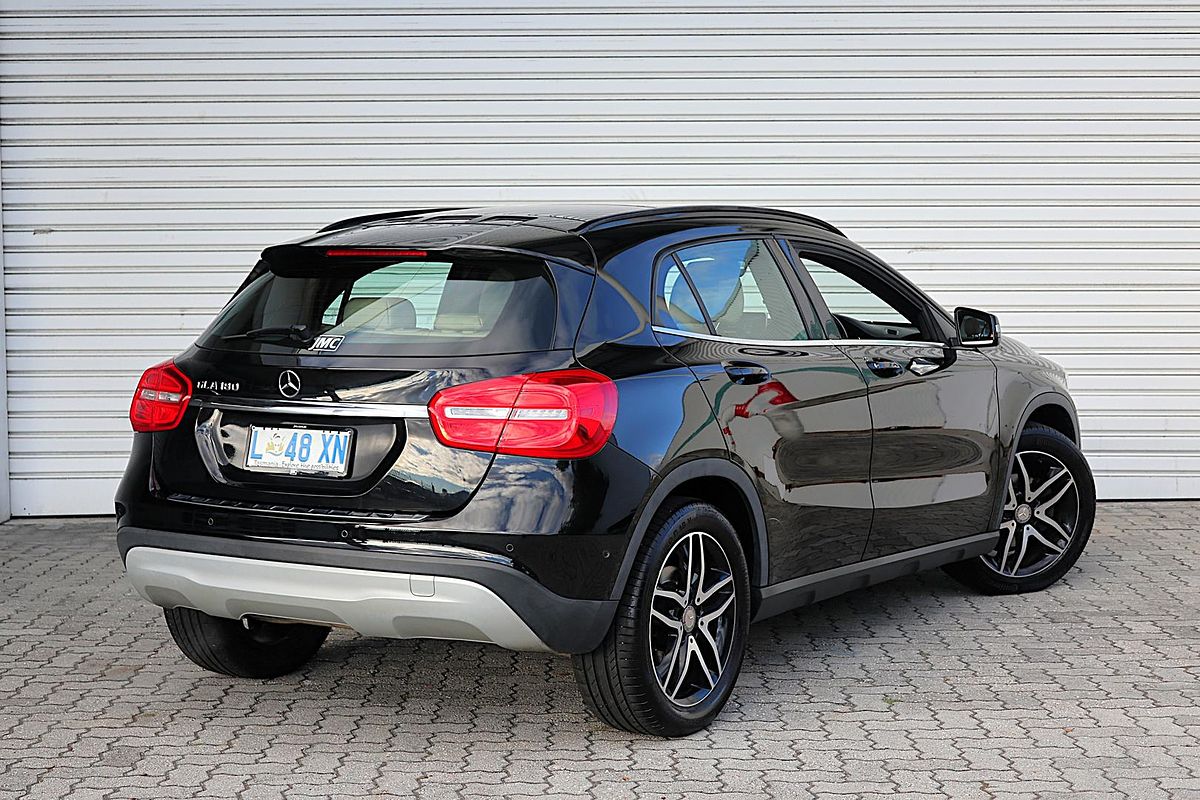 2015 Mercedes-Benz GLA-Class GLA180 X156