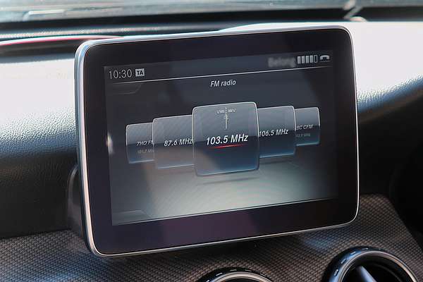 2015 Mercedes-Benz GLA-Class GLA180 X156