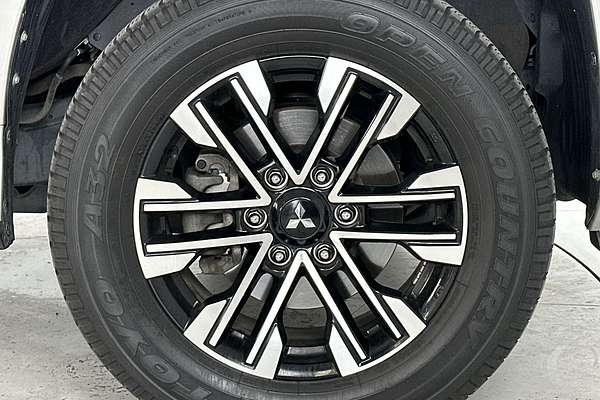 2022 Mitsubishi Pajero Sport GLS QF