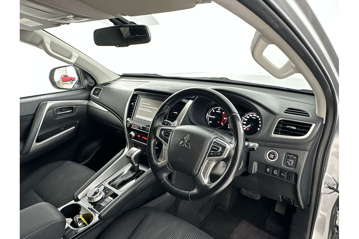 2022 Mitsubishi Pajero Sport GLS QF