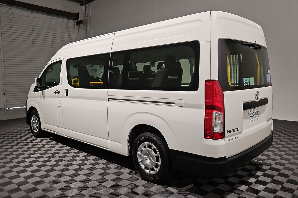 2020 Toyota Hiace Commuter GDH322R