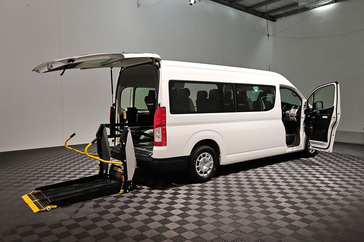 2020 Toyota Hiace Commuter GDH322R