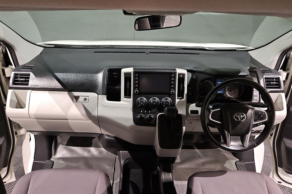 2020 Toyota Hiace Commuter GDH322R
