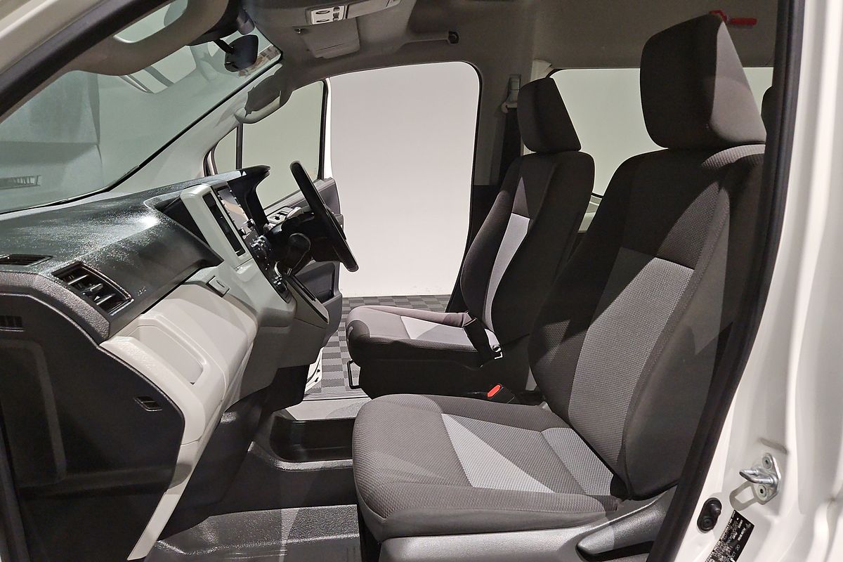 2020 Toyota Hiace Commuter GDH322R