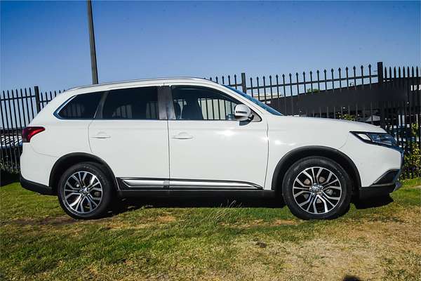 2017 Mitsubishi Outlander LS Safety Pack ZK