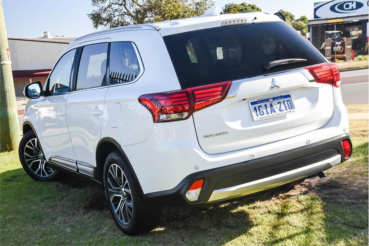 2017 Mitsubishi Outlander LS Safety Pack ZK