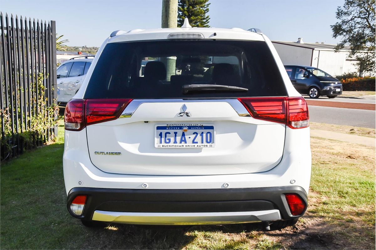 2017 Mitsubishi Outlander LS Safety Pack ZK