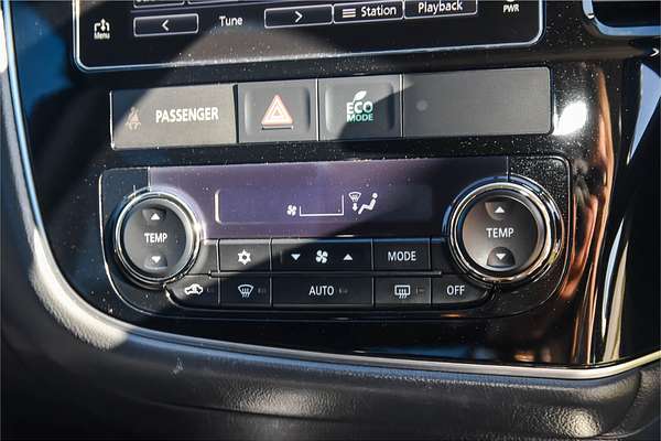 2017 Mitsubishi Outlander LS Safety Pack ZK