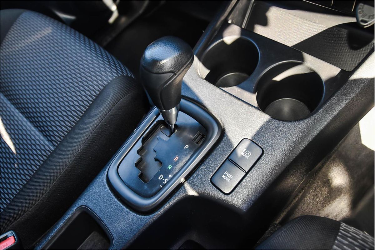 2018 Toyota Hilux Workmate GUN125R 4X4