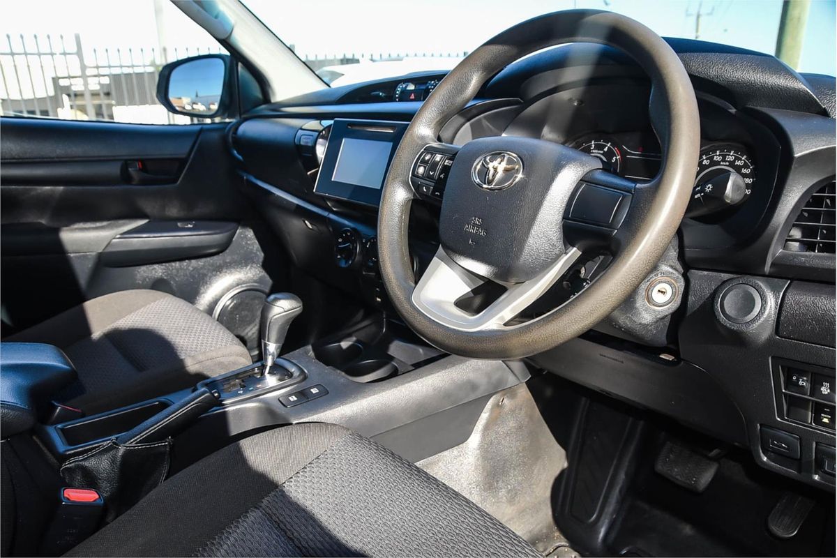 2018 Toyota Hilux Workmate GUN125R 4X4