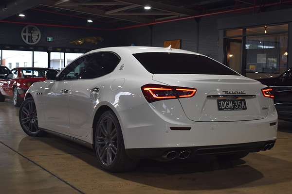 2014 Maserati Ghibli S M157