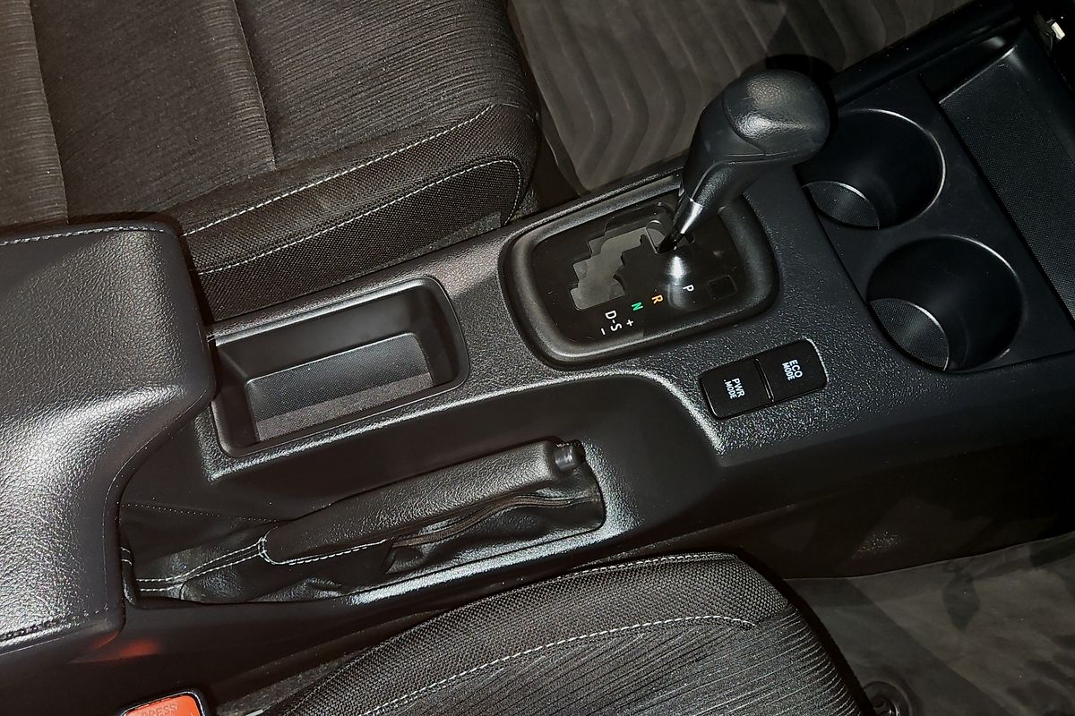 2020 Toyota Hilux SR GUN126R 4X4