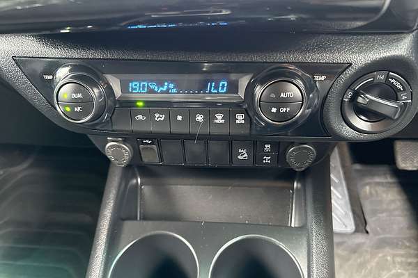 2023 Toyota Hilux SR5 GUN126R 4X4