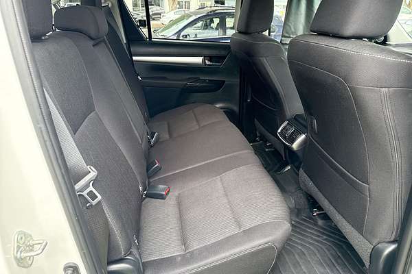 2023 Toyota Hilux SR5 GUN126R 4X4