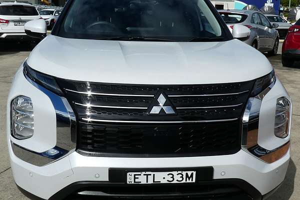 2022 Mitsubishi Outlander ES ZM