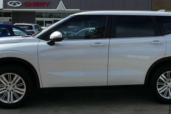 2022 Mitsubishi Outlander ES ZM