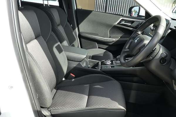 2022 Mitsubishi Outlander ES ZM