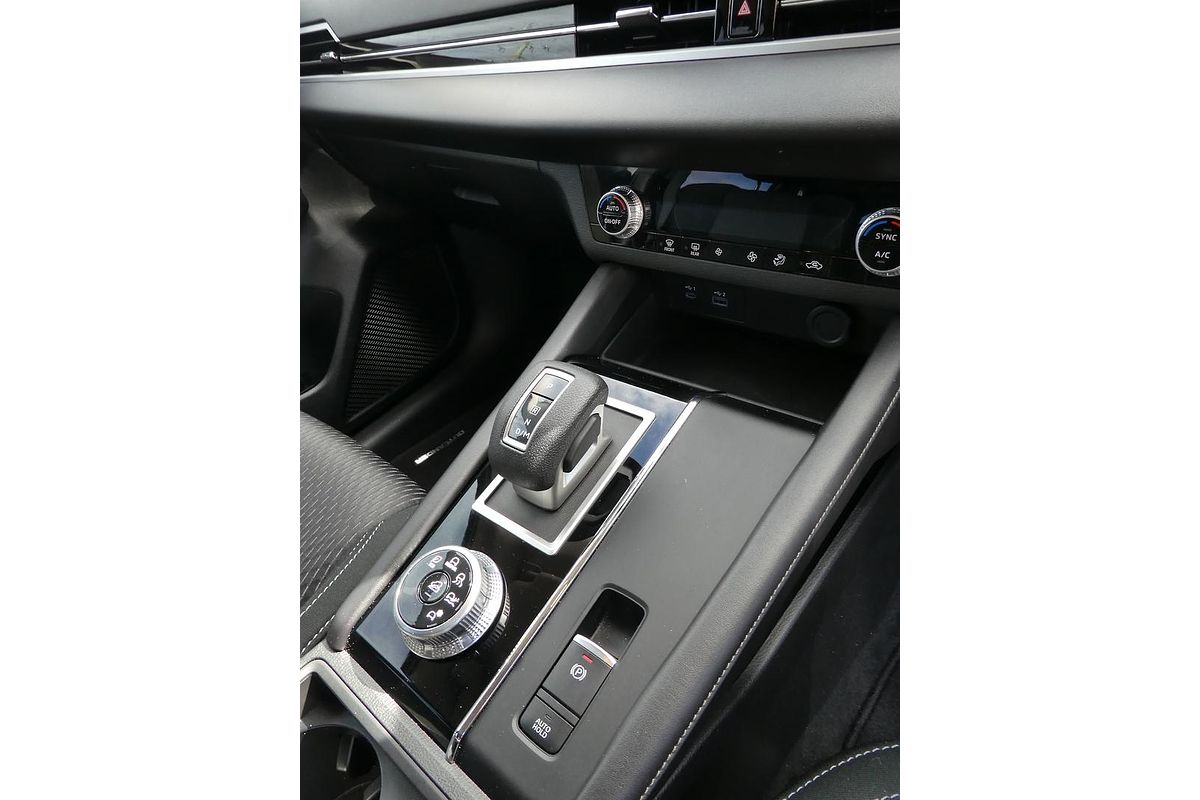 2022 Mitsubishi Outlander ES ZM