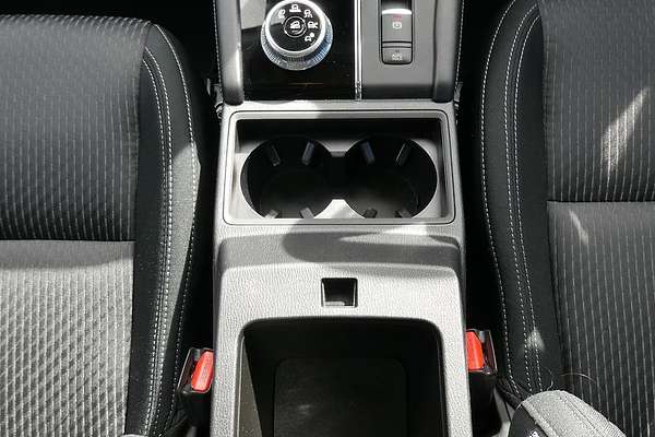 2022 Mitsubishi Outlander ES ZM