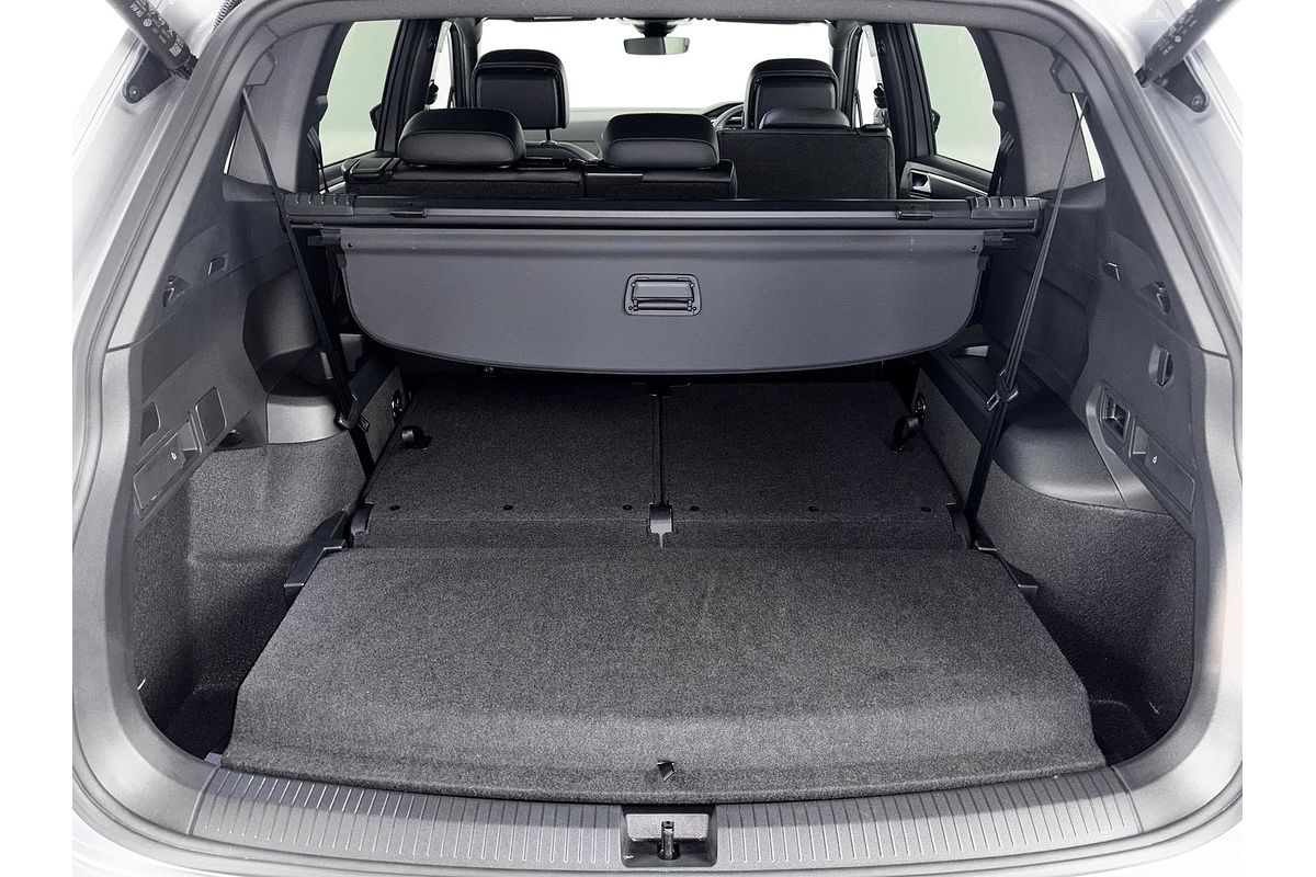 2023 Volkswagen Tiguan 162TSI R-Line 5N