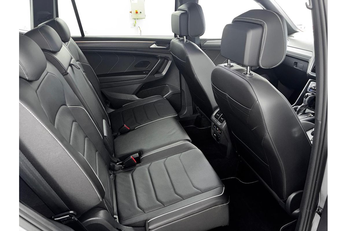 2023 Volkswagen Tiguan 162TSI R-Line 5N
