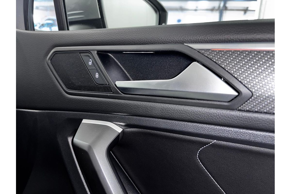 2023 Volkswagen Tiguan 162TSI R-Line 5N