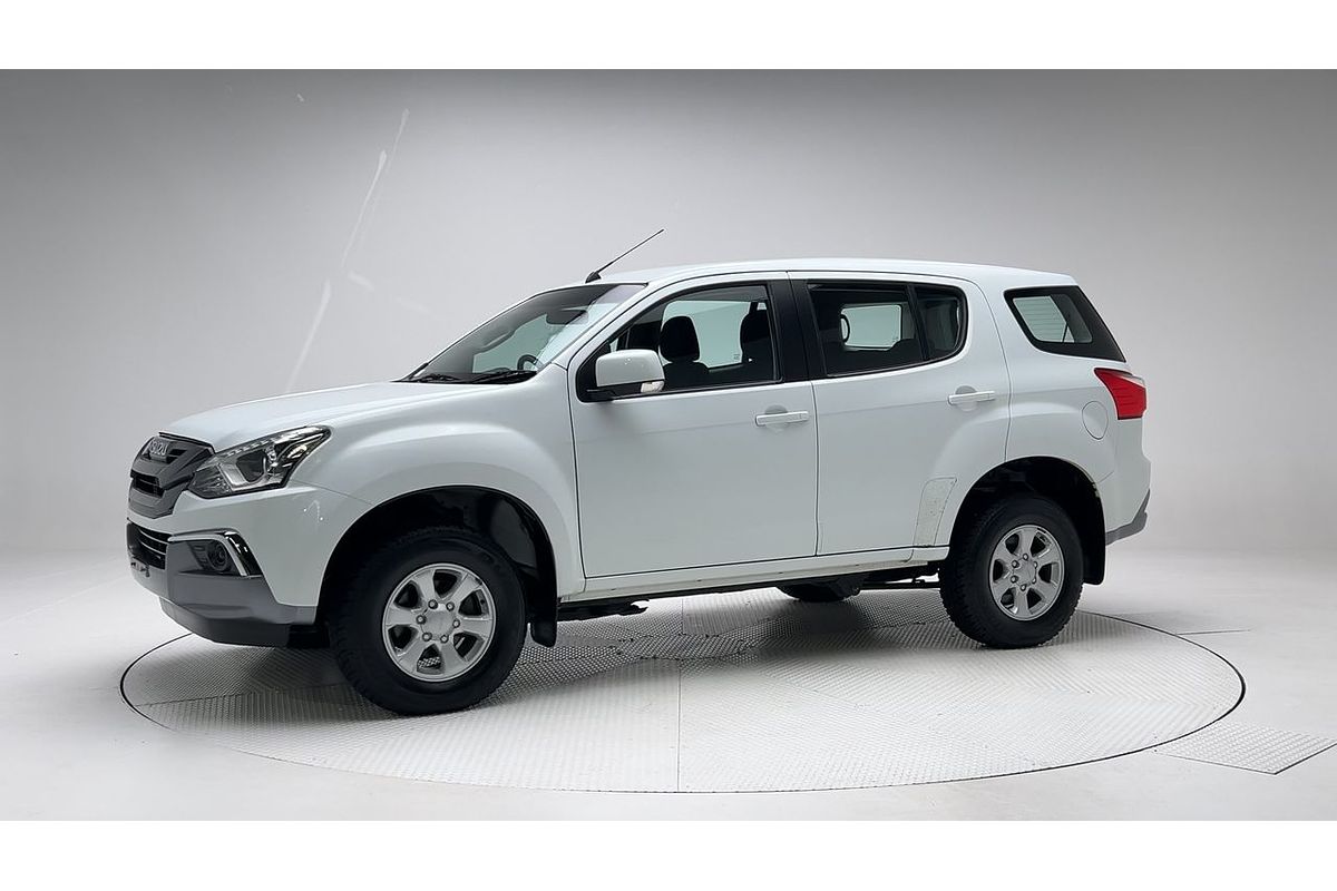 2020 Isuzu MU-X LS-M