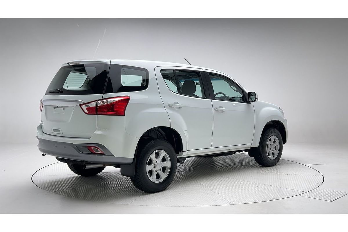 2020 Isuzu MU-X LS-M