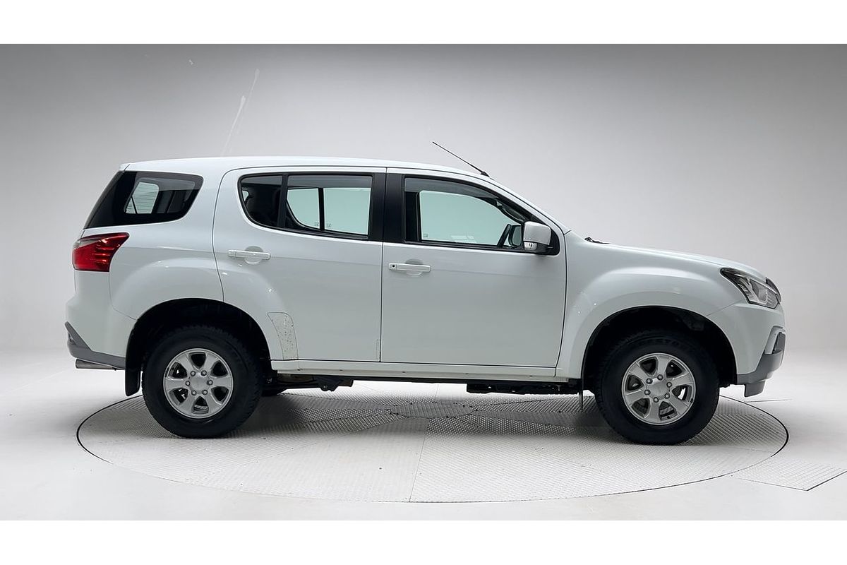 2020 Isuzu MU-X LS-M