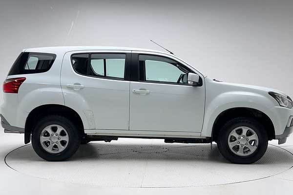 2020 Isuzu MU-X LS-M