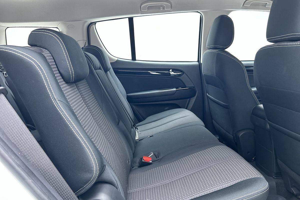 2020 Isuzu MU-X LS-M