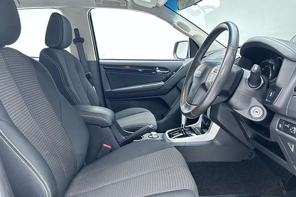 2020 Isuzu MU-X LS-M
