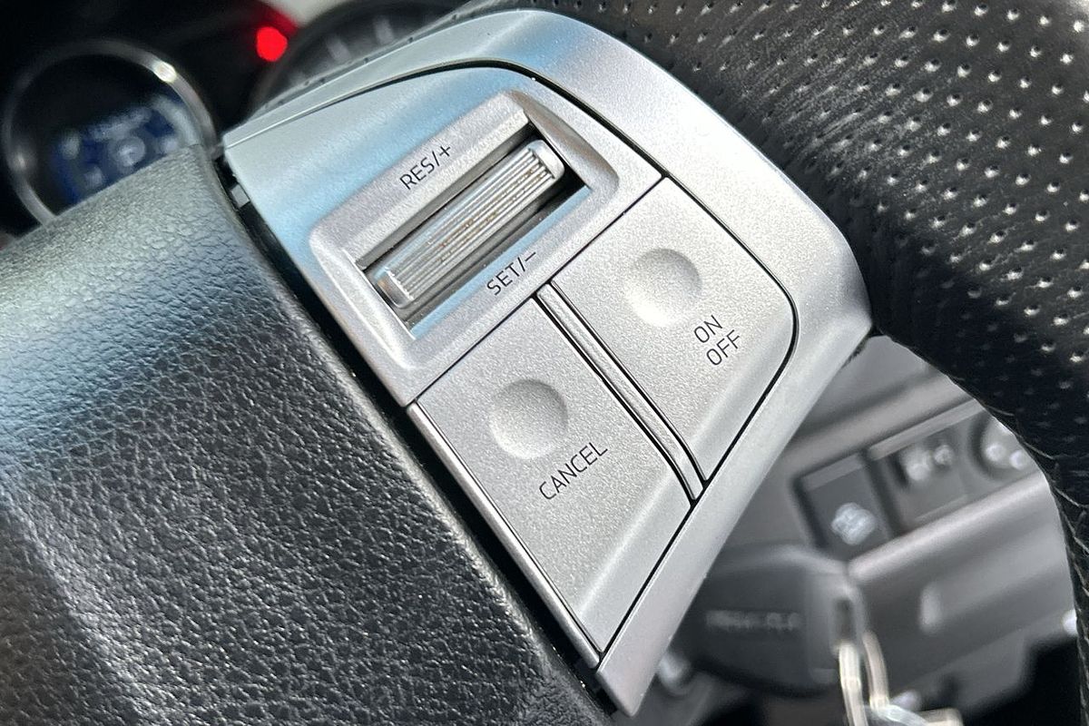 2020 Isuzu MU-X LS-M