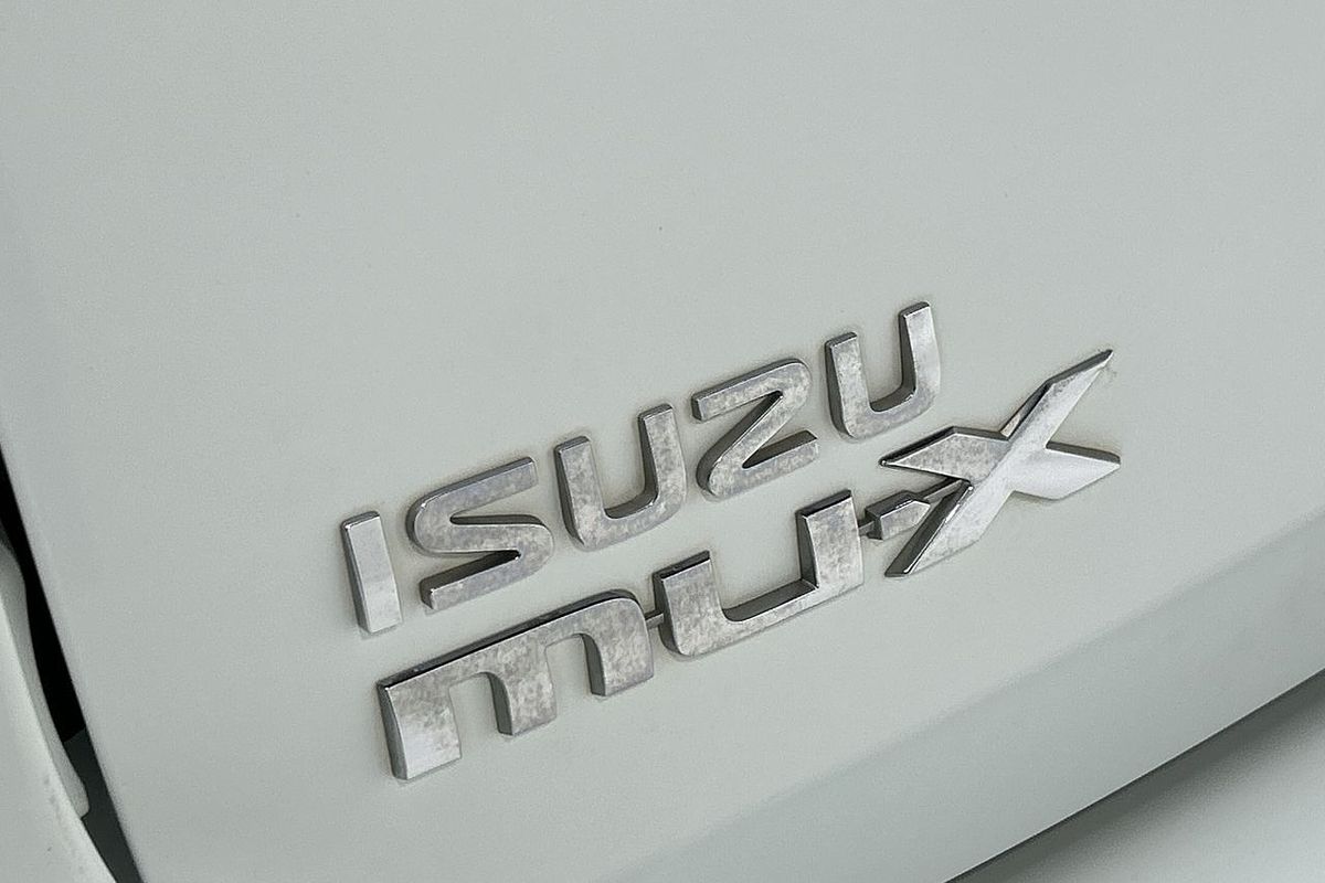 2020 Isuzu MU-X LS-M