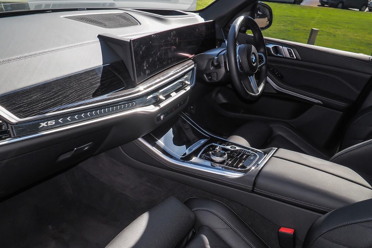 2023 BMW X5 xDrive30d M Sport G05