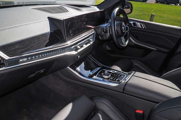 2023 BMW X5 xDrive30d M Sport G05