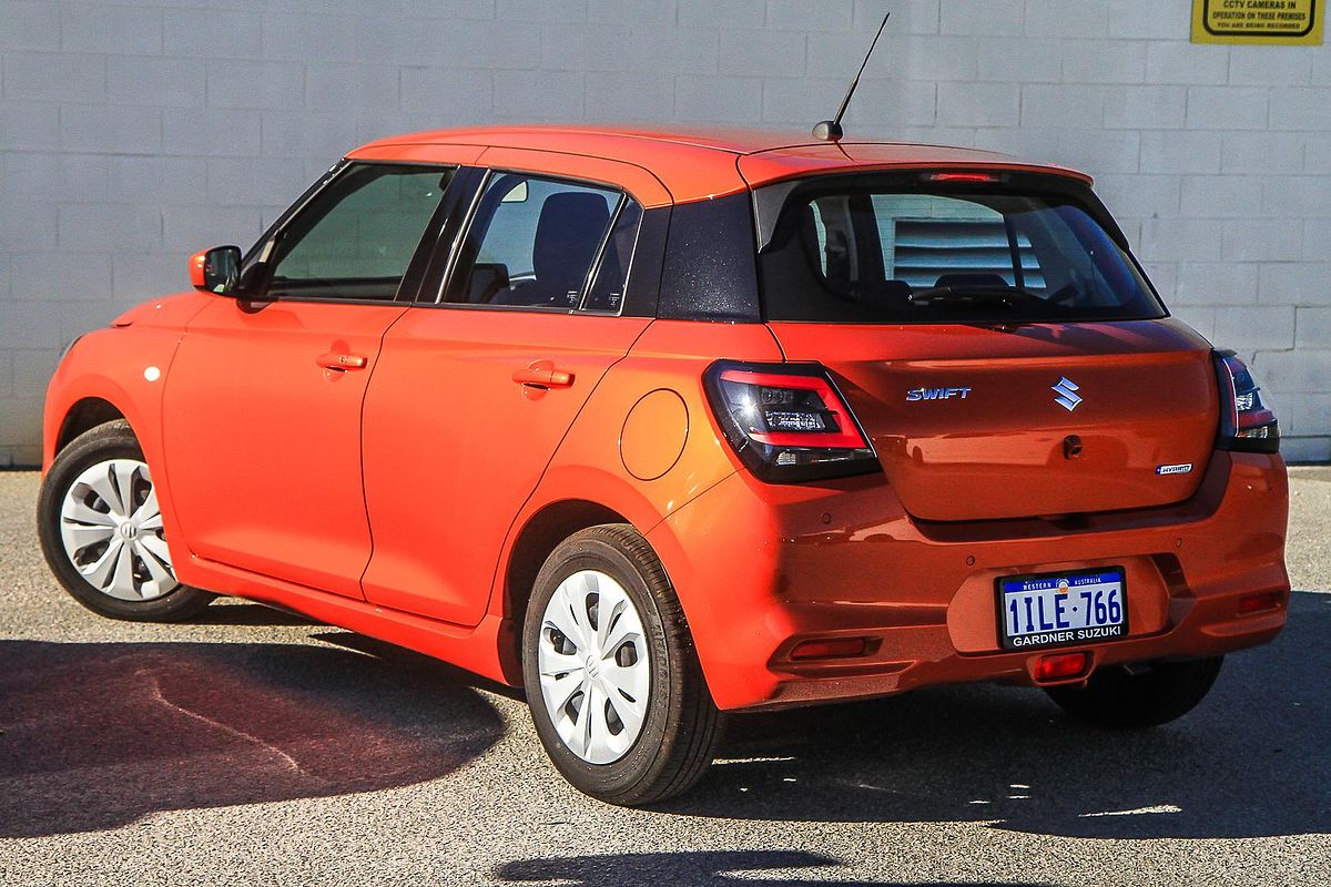 2024 Suzuki Swift Hybrid UZ