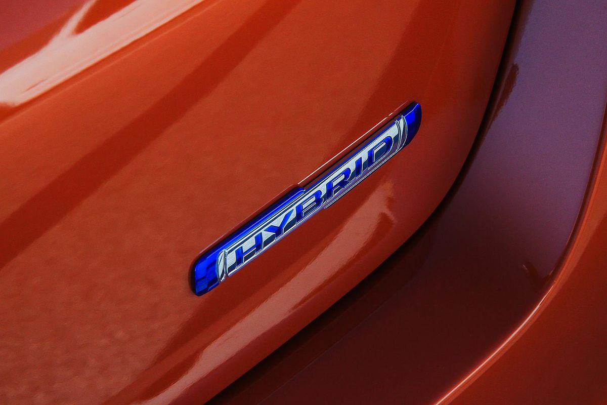 2024 Suzuki Swift Hybrid UZ